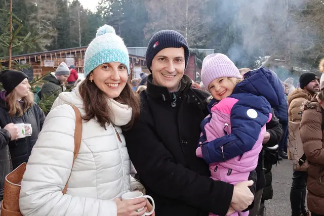 Nicht nur dank Keksbackstube und Co. ein Fest für die ganze Familie, wie man an diesen strahlenden Gesichtern gut erkennen kann. | Foto: MeinBezirk/Michael Blinzer
