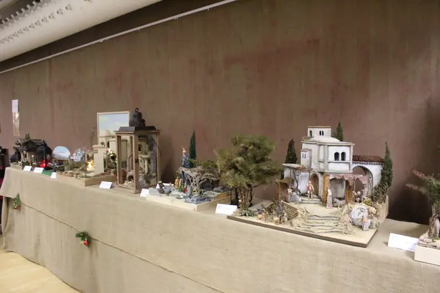 Jede Krippe, die im Verein entsteht, ist ein Unikat und wird nach den Vorstellungen und Wünschen der jeweiligen Krippenbauer gefertigt. 