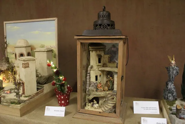 Jede Krippe, die im Verein entsteht, ist ein Unikat und wird nach den Vorstellungen und Wünschen der jeweiligen Krippenbauer gefertigt. 