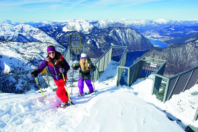 Schneeschuhwandern auf dem Dachstein Krippenstein. | Foto: DAG/Schöpf