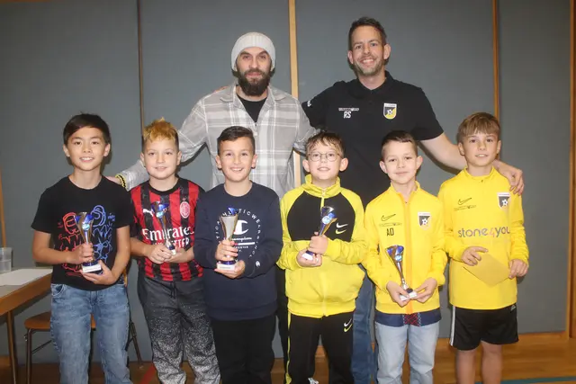 Ehrungen für die U10. | Foto: arbes