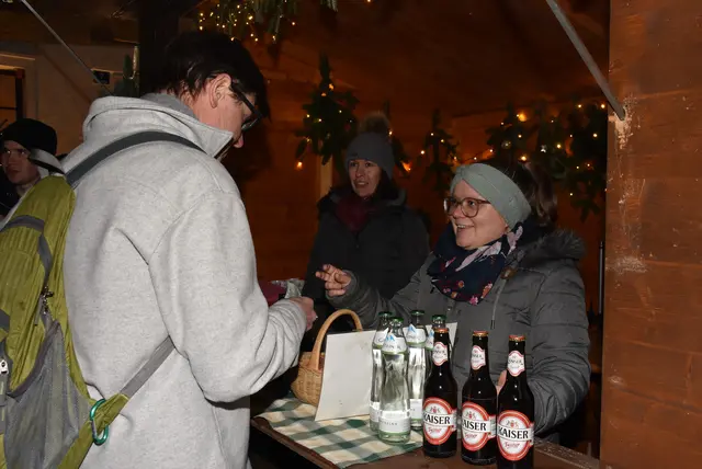 Einen einzigartigen, musikalischen  Adventkalender organisiert Markus Pöcksteiner aus Sarmingstein am Greiner Hauptplatz. Gestartet wurde am 1. Dezember mit Ensembles der Stadtkapelle Grein.  | Foto: Zinterhof