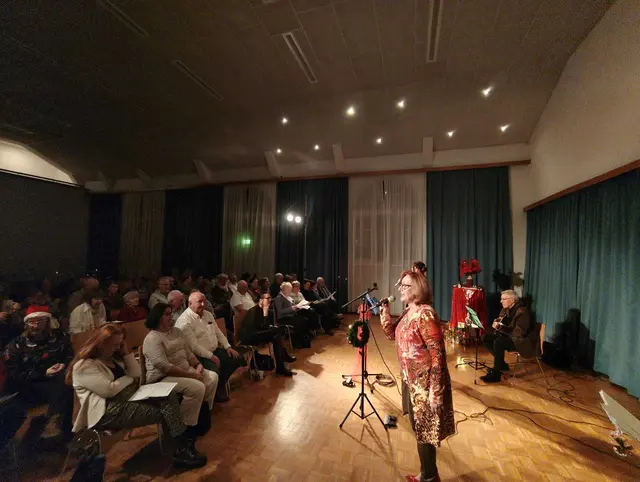 Für die heiteren Höhepunkte sorgten Pregler und Pawelka-Oskera mit sichtbar ansteckender Spielfreude. | Foto: Sadiki-Peckary