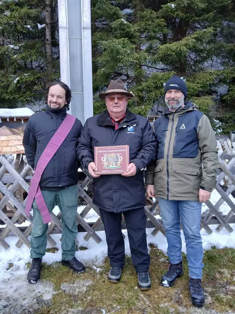 Diakon Ruben Weyringer, Obmann Kameradschaft Krimml Franz Leutgeb und Bgm Erich Czerny | Foto: Kameradschaft Krimml