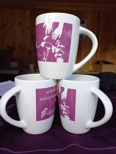 Einladung zum Zusammenstehen mit wärmenden Trunk | Foto: Fotos:  Renate Kronsteiner