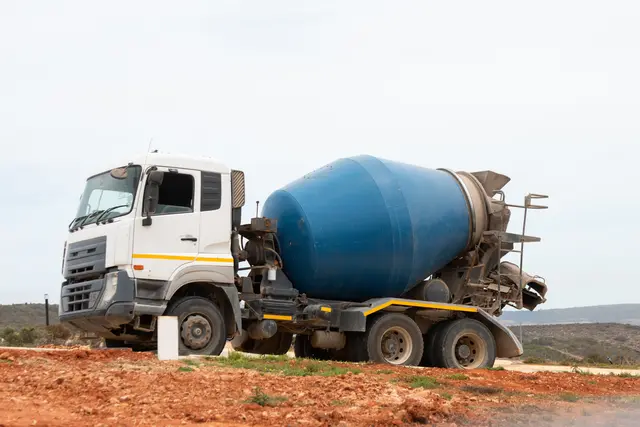 Das Betonmischfahrzeug habe sich auf einem Firmengelände in Kärnten befunden. (Symbolfoto)  | Foto: stock.adobe.com/at/Carel 