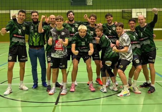 So feierten die VCH-Herren das umkämpfte 3:2 gegen UVC 2. | Foto: VCH