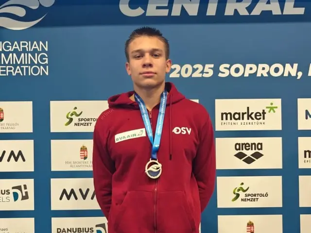 Silber, Ö und OÖ Rekord für Daniel Leitner über 100 m Freistil