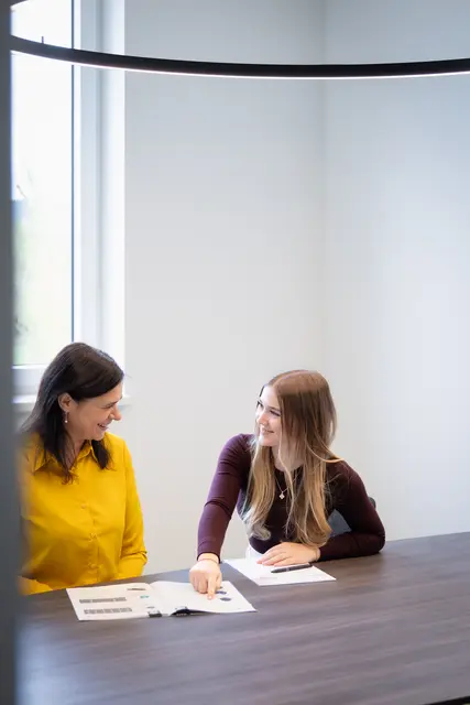Lara (r.) schätzt das gute Miteinander besonders. | Foto: HENNLICH