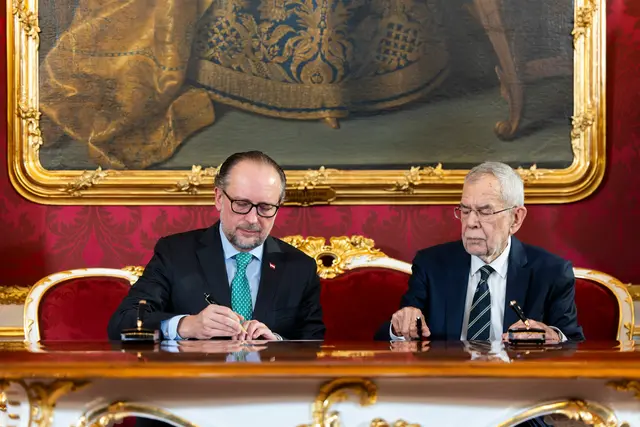 Nach dem Rückzug von Bundeskanzler Karl Nehammer wird Außenminister Alexander Schallenberg mehreren Medienberichten zufolge interimistisch die Amtsgeschäfte im Bundeskanzleramt übernehmen.  | Foto: BKA