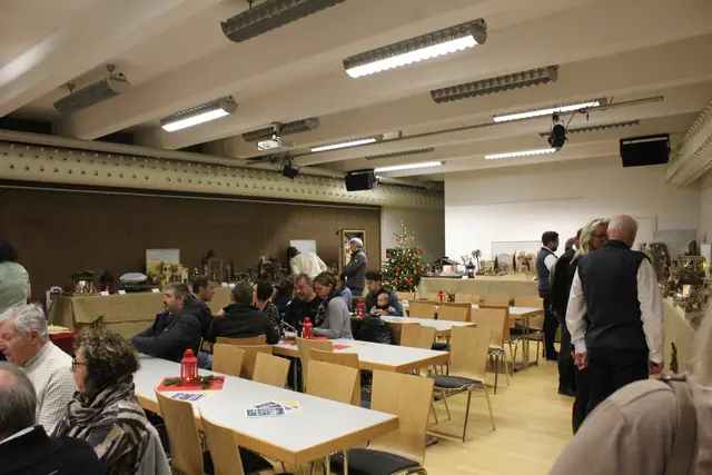 Die Krippenausstellung lockte zahlreiche Besucher an.