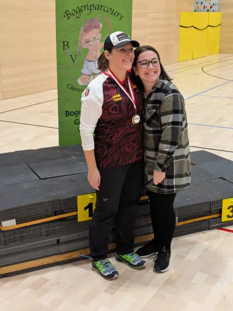 Compound Damen | Foto: Oliver Monod-Roider