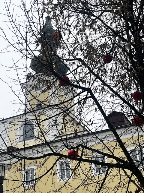 Das Stift Schlägl versprüht ein weihnachtliches Flair.  | Foto: Stift Schlägl