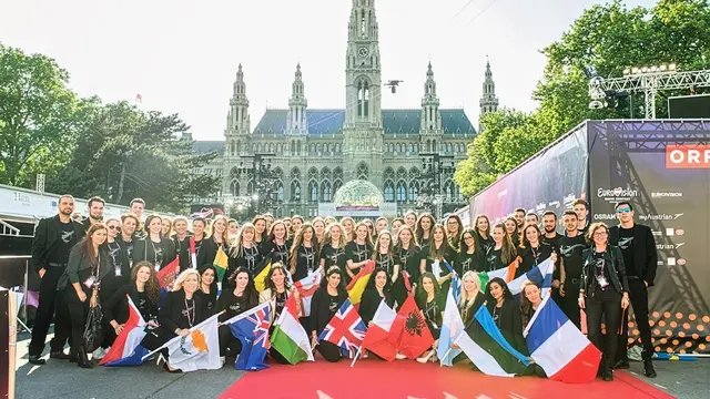 Die Volunteers bei der Openeing Ceremony 2015. | Foto: ORF/Graph Art Line e.U. 