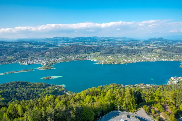 Beim neuen Wörthersee Marathon mit Start und Ziel in Klagenfurt erleben Läuferinnen und Läufer die Laufstrecke rund um den größten See des Bundeslandes (Symbolfoto) | Foto: stock.adobe.com/at/Luca