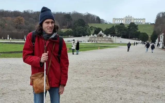 Wie erleben Menschen mit Sehbehinderung Schönbrunn? Eine Reportage von Dominic Schmid gibt Einblicke. | Foto: Elisabeth Posch