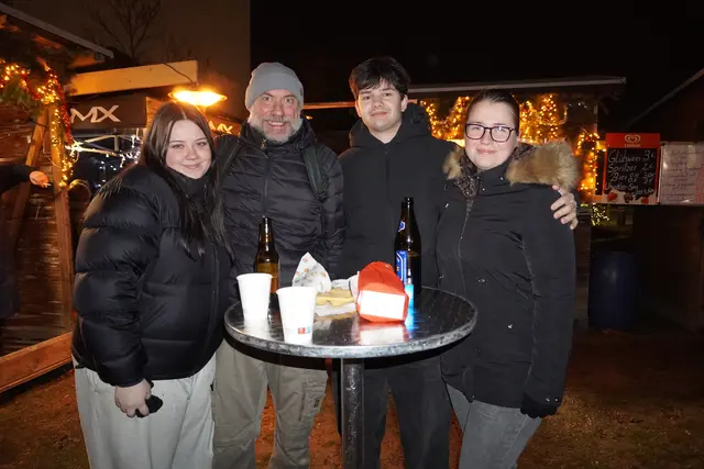 Für einen ganz besonderen Start in die Adventzeit sorgte die Marktgemeinde Wiesen am ersten Adventsonntag mit dem Barbaramarkt.  | Foto: Jennifer Flechl