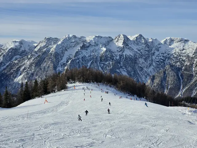 Viel Sonne sorgte für traumhafte Bedingungen zum Saisonstart in Hinterstoder und auf der Wurzeralm.  | Foto: HIWU