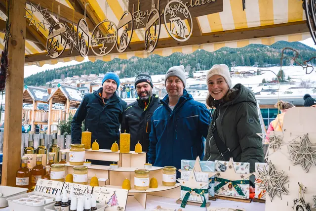 Matthias, Josef, Günther und Barbara bei ihrem Stand | Foto: Pernsteiner