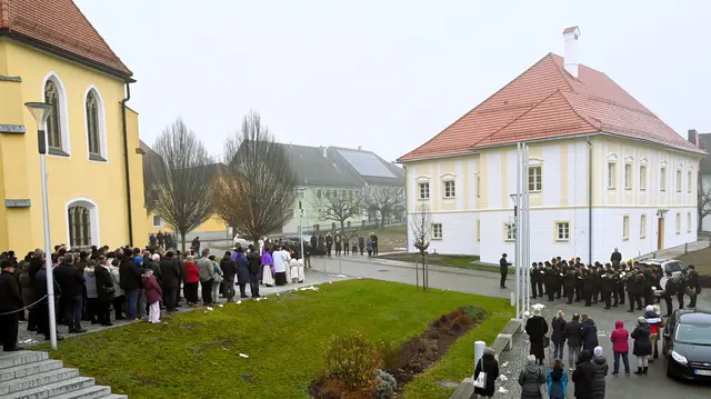 Bei der Segnung des renovierten Pfarrhofes | Foto: Schauer Erwin