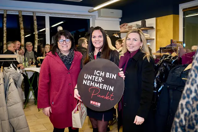 Gerlinde Ebner, Silke Rosenberger (Silandra Style) und Maria Gabriel-Oberngruber, v. l.  | Foto: Andi Brugger Photography