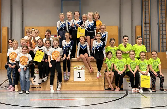 Die Plätze eins bis drei bei der Schulwertung | Foto: Salchegger