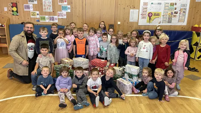 Die Edelschrotter Kindergartenkinder waren mit vollem Einsatz dabei. | Foto: Round Table 44 Lipizzanerheimat