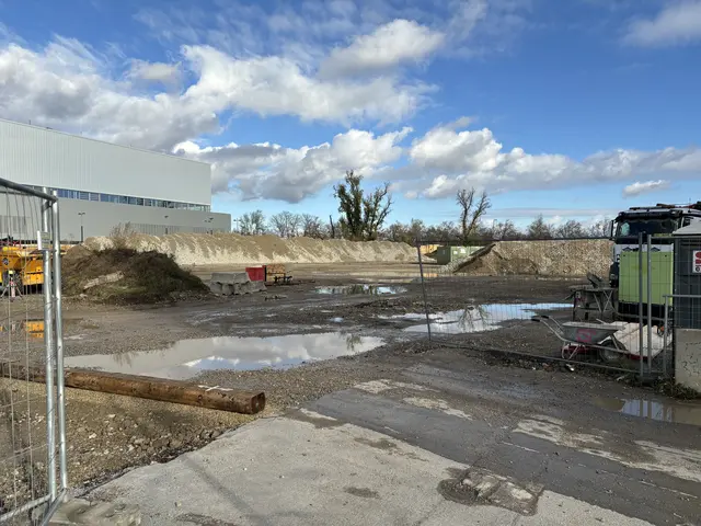 Nebenan wird in Kürze der Spatenstich für das neue Fernbusterminal erfolgen. | Foto: Luca Arztmann/MeinBezirk