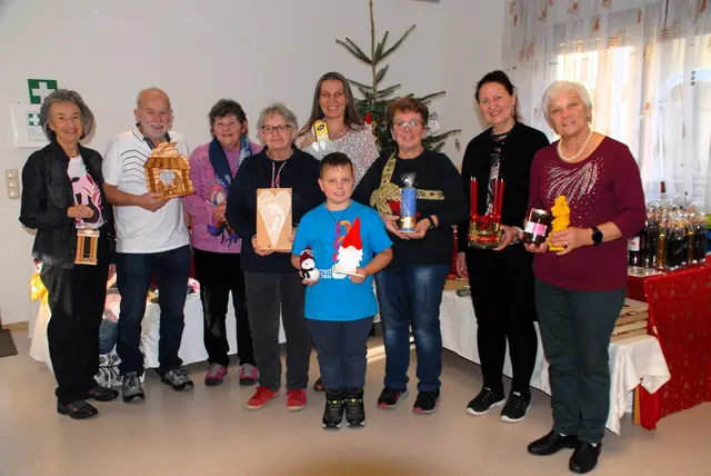 Kreative Ideen für das bevorstehende Weihnachtsfest wurden von den neun Ausstellern in Pöllau bei Gleisdorf präsentiert.