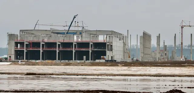 Die Arbeiten am neuen Verteilzentrum von dm sind in vollem Gang. | Foto: MeinBezirk MeineRegion Enns