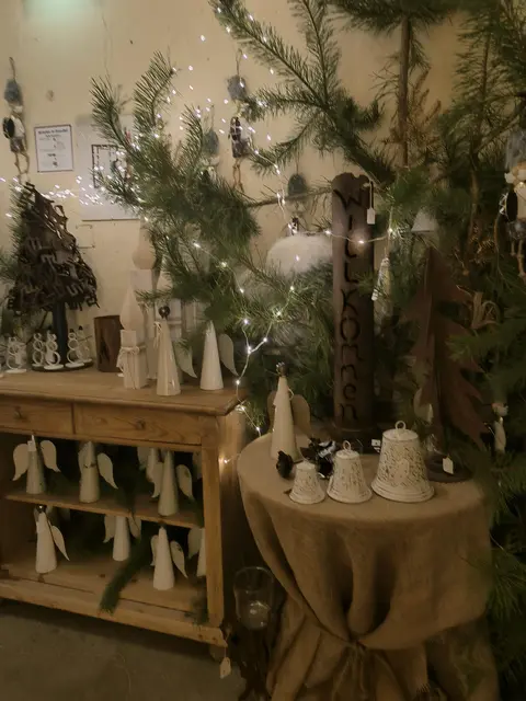 Die Weihnachtsdeko der Kunsthandwerker.