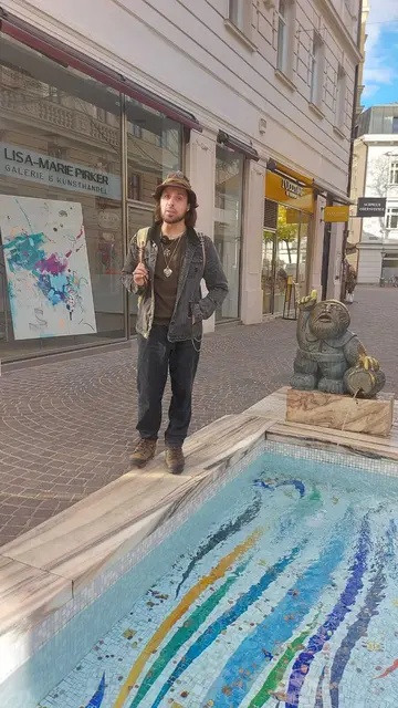 Stadtführer Samuel klärte über Routinen auf, die das Überleben auf der Straße sichern. 
 | Foto: MeinBezirk.at