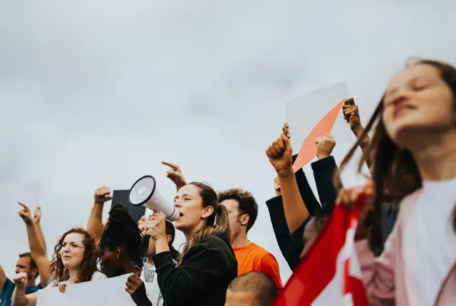 Nicht nur die Beschäftigten von Pflegeeinrichtungen, der mobilen Pflege, von Einrichtungen für Menschen mit Behinderung oder der Familienintensivbetreuung streiken, sondern auch Kindertagesstätten und Kindergärten sowie die Nachmittagsbetreuung (Symbolfoto) | Foto: stock.adobe.com/at/Rawpixel.com