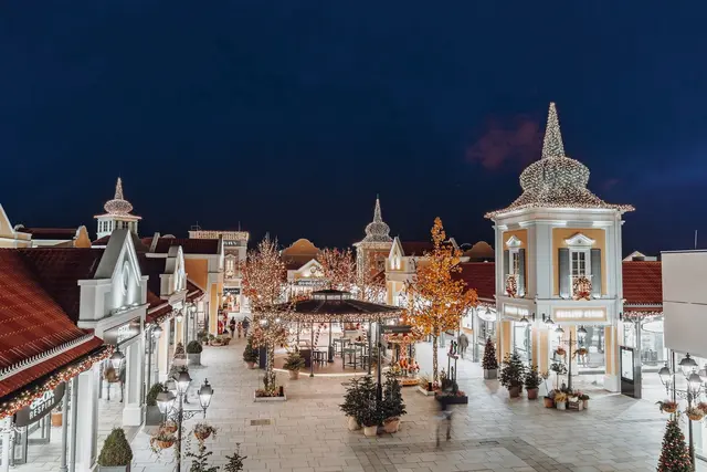 Das Designer-Outlet Parndorf zog auch dieses Jahr wieder Massen nach Parndorf. | Foto: McArthurGlen Designer Outlet Parndorf