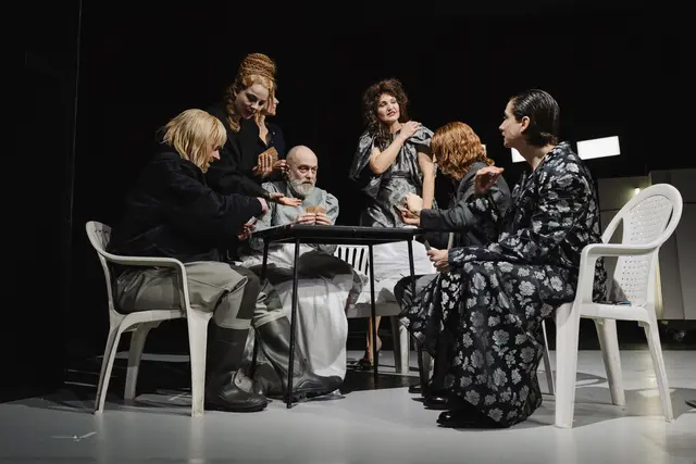 Markus Hamele, Caroline Baas, Bettina Kerl, Jens Claßen, Julia Kreusch, Lukas Walcher, Nikolai Gemel | Foto: Luiza Puiu