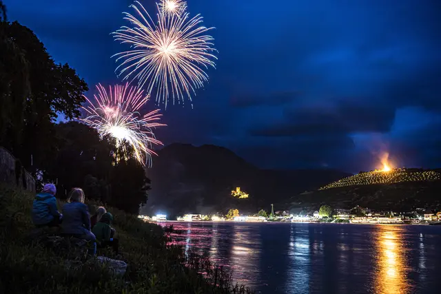 Ein Feuerwerk in der Wachau. | Foto: Robert Herbst