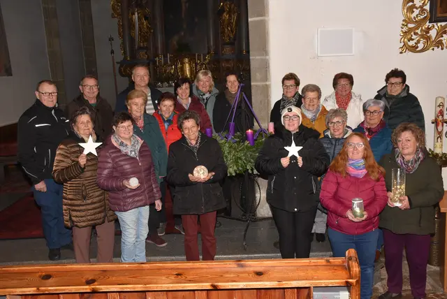 Das traditionelle Adventsingen der Liedertafel Pabneukirchen bringt am Sonntag, 21. Dezember, 15.30 Uhr, in der Pfarrkirche nicht nur musikalische Besinnung. | Foto: Zinterhof