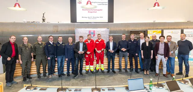 Beim gestrigen Bezirkssicherheitsgipfel waren auf Einladung von Landesrat Ing. Daniel Fellner und Bürgermeister Christian Scheider Mitarbeiter der Magistrate Klagenfurt und Villach, des Landes Kärnten sowie der Einsatzorganisationen anwesend. | Foto: StadtKommunikation/Zangerle