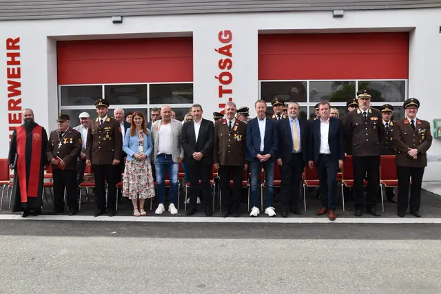 Beim Tag der Feuerwehr in Siget wurde auch das neue Feuerwehrhaus offiziell in Betrieb genommen. | Foto: MeinBezirk/Michael Strini