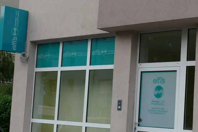 Der Eingangsbereich am Binderlandweg 12, 4030 Linz. | Foto: Elfis Massage- und Energetikinstitut