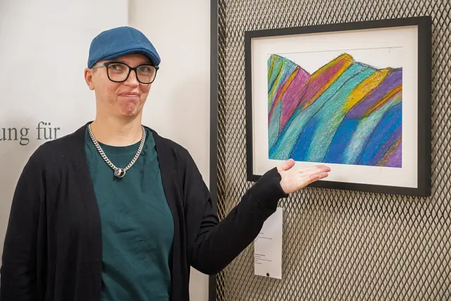 Im Vorraum des Bürgermeisteramts im Schloss Mirabell präsentieren ab dritten Dezember drei Künstlerinnen und Künstler mit Behinderungen ihre Werke. Die Ausstellung soll so neue Räume für Begegnung und Sichtbarkeit eröffnen.  | Foto: Stadt Salzburg/Alexander Killer