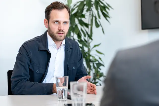 Für Neos OÖ Partei- und Klubchef Felix Eypeltauer muss Landesrat Markus Achleitner in Sachen Linz Airport nun Verantwortung übernehmen. | Foto: MeinBezirk OÖ/Siegl