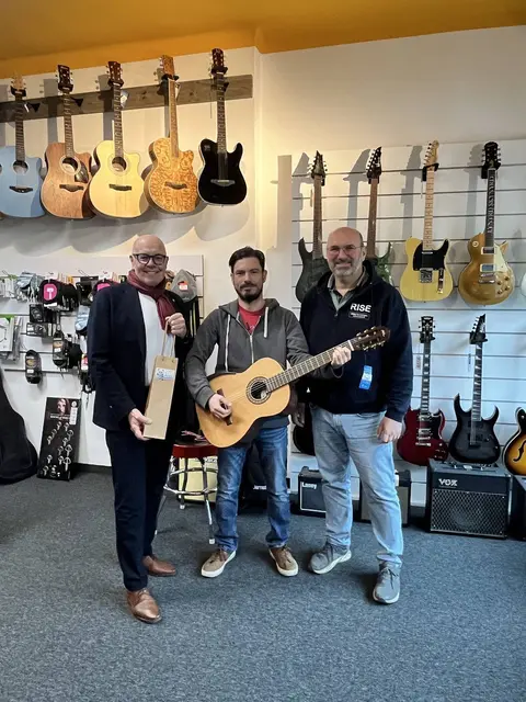 Bürgermeister Georg Rosner, Manuel Kantz und Gemeinderat Dieter Reischitz | Foto: Stadtgemeinde Oberwart