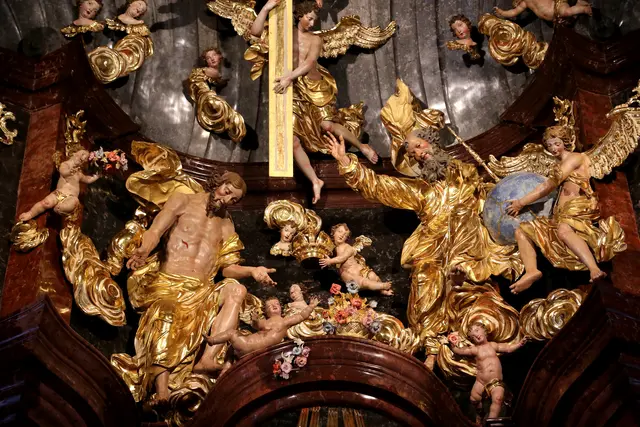 Stift Rein richtet in einer Spezialführung den Fokus auf die Engel der Basilika. | Foto: Höfler