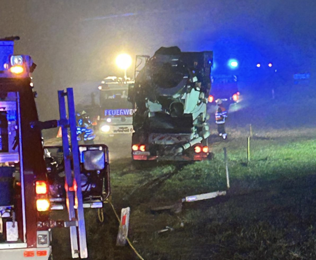 Der Betonmischer kam von der Straße ab.  | Foto: Privat