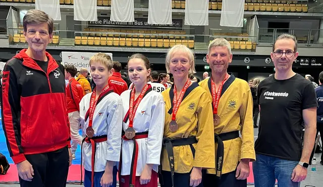 Von links: Stützpunkttrainer Gerhard Heßl, Felix Hofko, Mia Himmelbauer, Renate Tischberger, Wolfgang Schaumberger und Trainer Klaus Grundwald (alle Tragwein). | Foto: TKD Tragwein