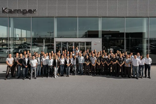 Der Familienbetrieb Autohaus Kamper beging den Black Friday mit einer Überraschung. | Foto: Alex Lang