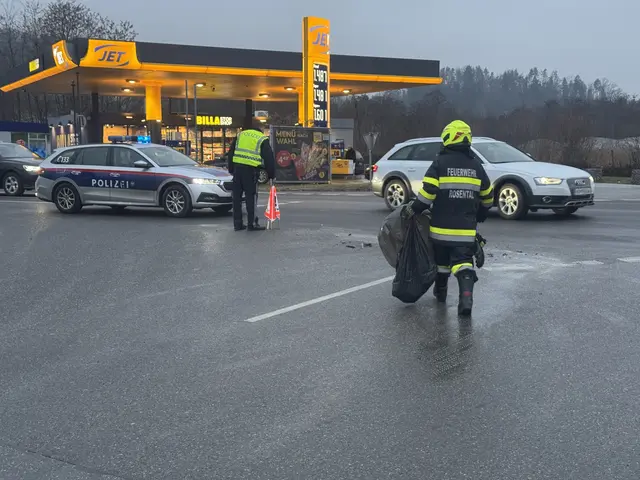 Verkehrsunfall am Dienstag am Rosentaler Kreisverkehr | Foto: HFM Patrick Marcher