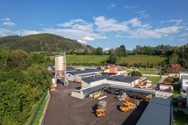 Bei jüngsten Trofaiacher Stadtratsitzung standen der Schutz vor Extremwetterereignissen, die Modernisierung der Feuerwehren sowie die Erweiterung der Einsatzfähigkeit des städtischen Bauhofs im Zentrum.
 | Foto: Armin Russold