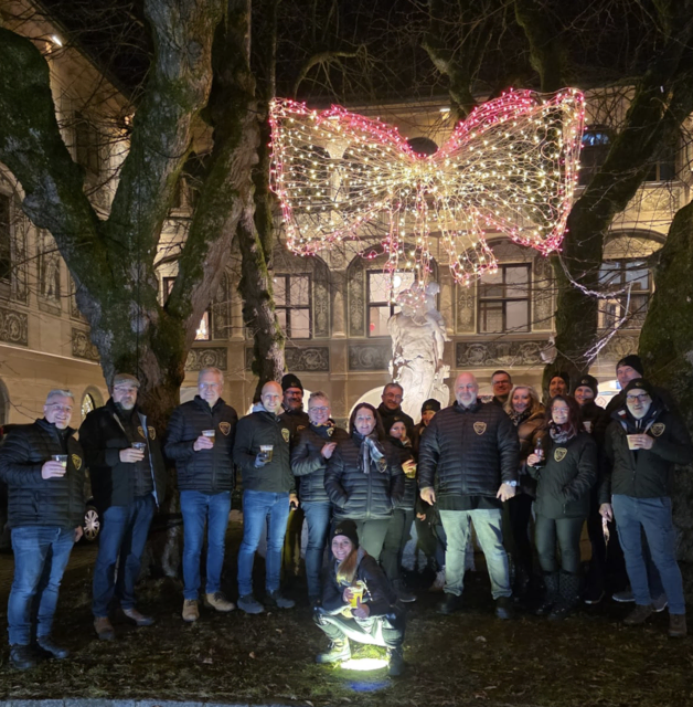 Der Lions-Club Wels Puchberg legte sich wieder ordentlich ins Zeug, um den vielen Gästen einen besinnlichen und erlebnisreichen Adventsstart zu bereiten. | Foto: LC Wels-Puchberg